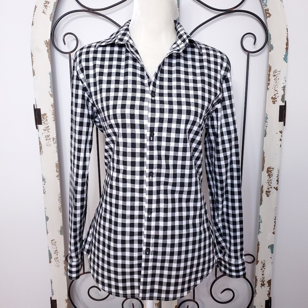 Calvin Klein checked slim fit blouse small